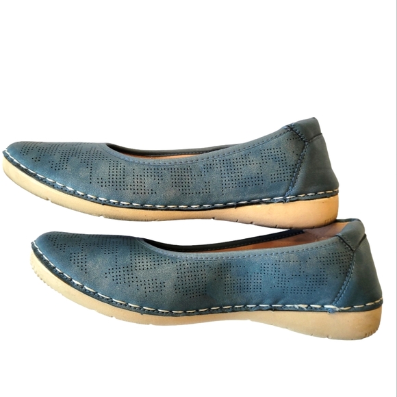 Good Choice Women Kiana Slip On Blue Solid Casual Round Toe Flat Heel 9W - Picture 2 of 12